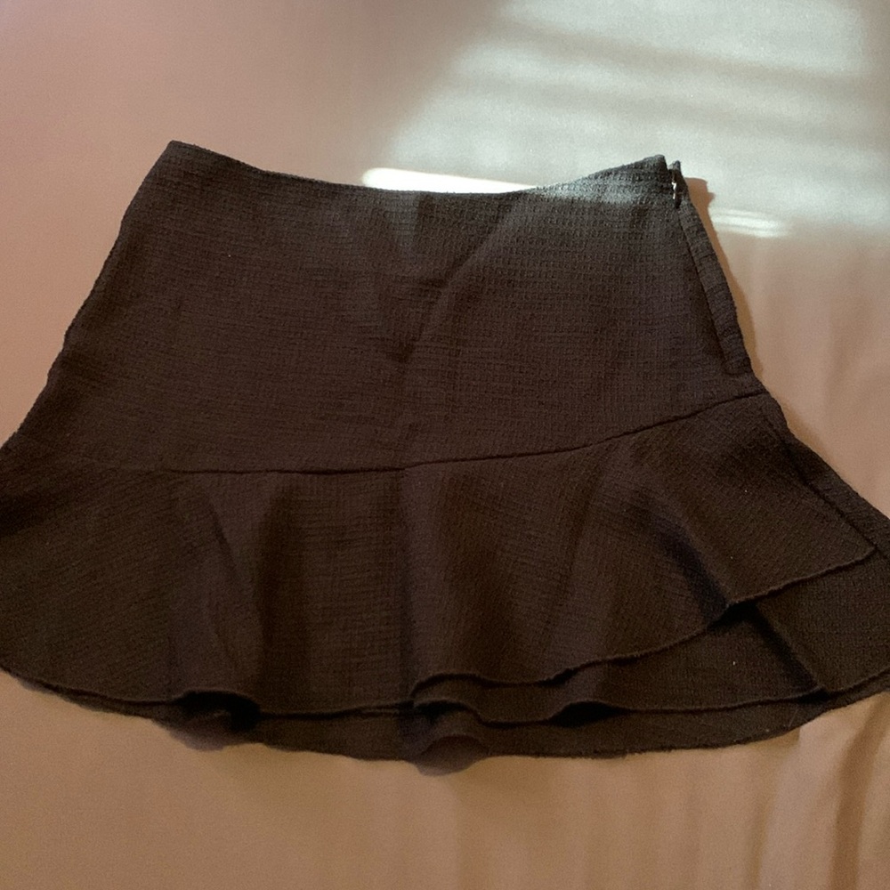 Black skater skirt